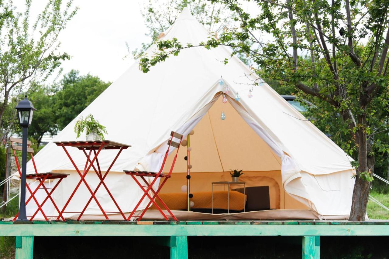 Glamping Cisnadioara Hotel Exterior foto